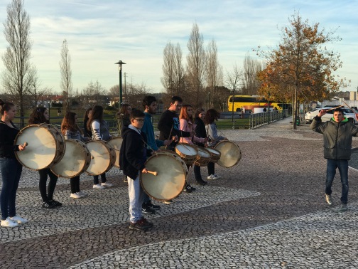 Schüler aus schwachen sozialen Verhältnissen im Schulprojekt „Tocandar“